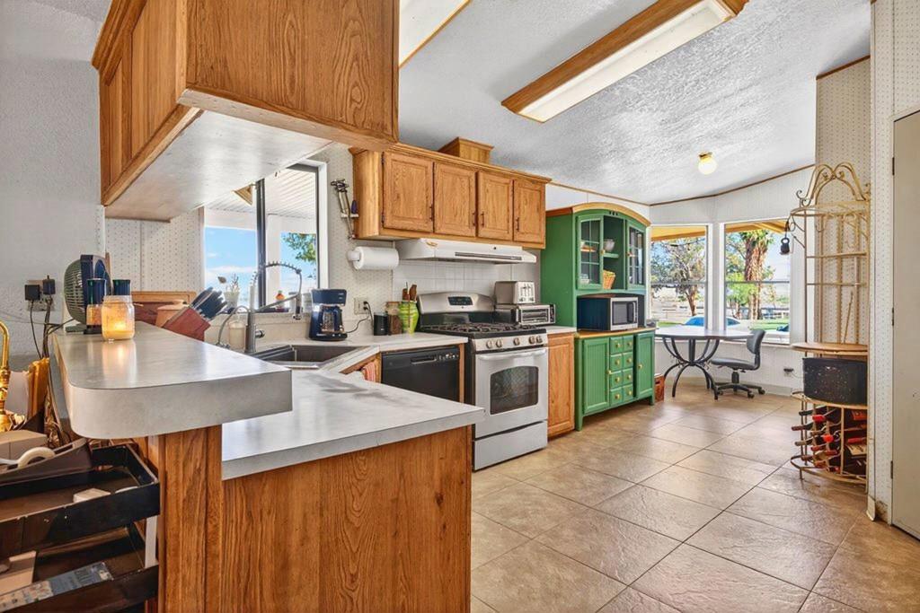 20555 Mountain View Road