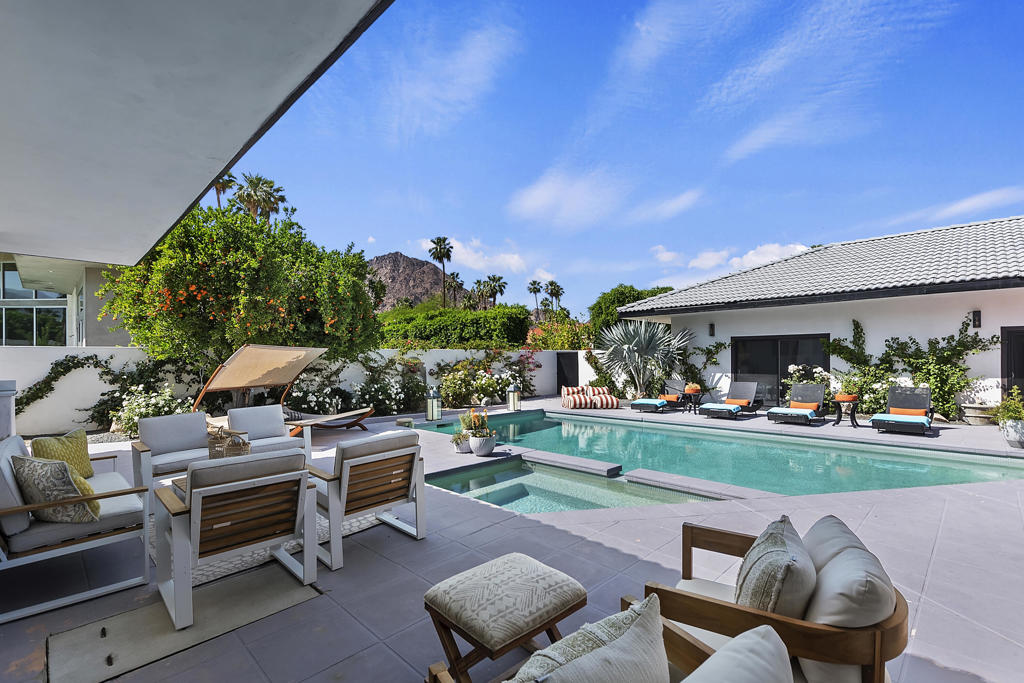49155 Avenida Fernando