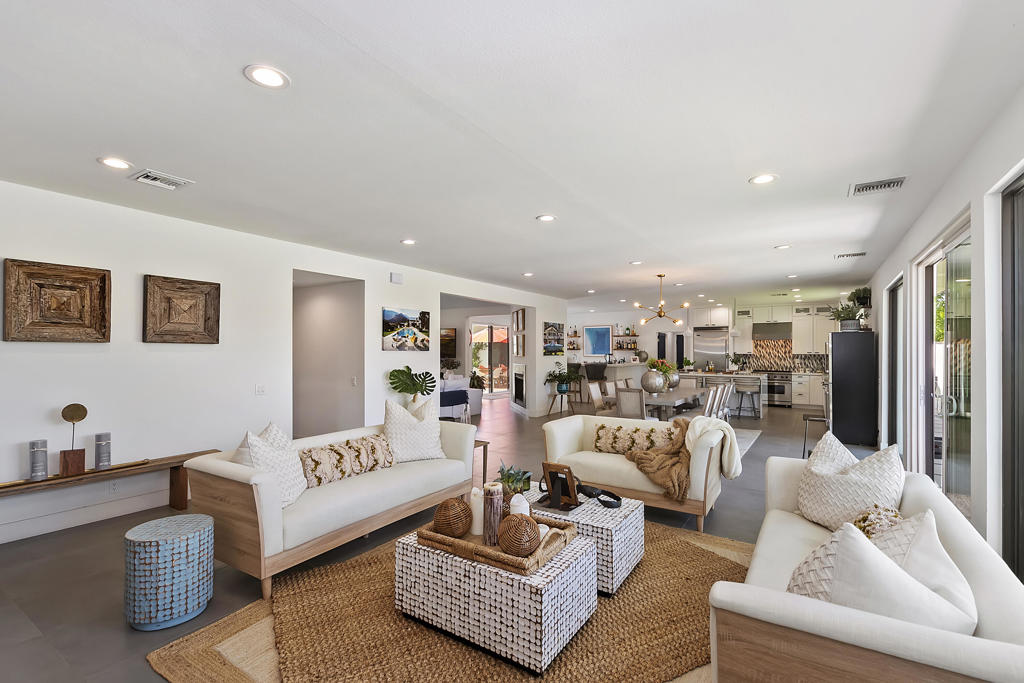 49155 Avenida Fernando