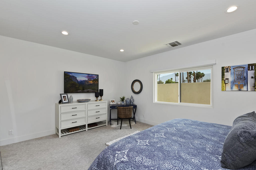 49155 Avenida Fernando