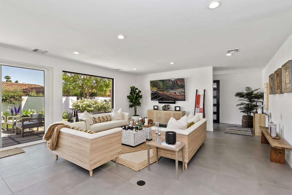 49155 Avenida Fernando