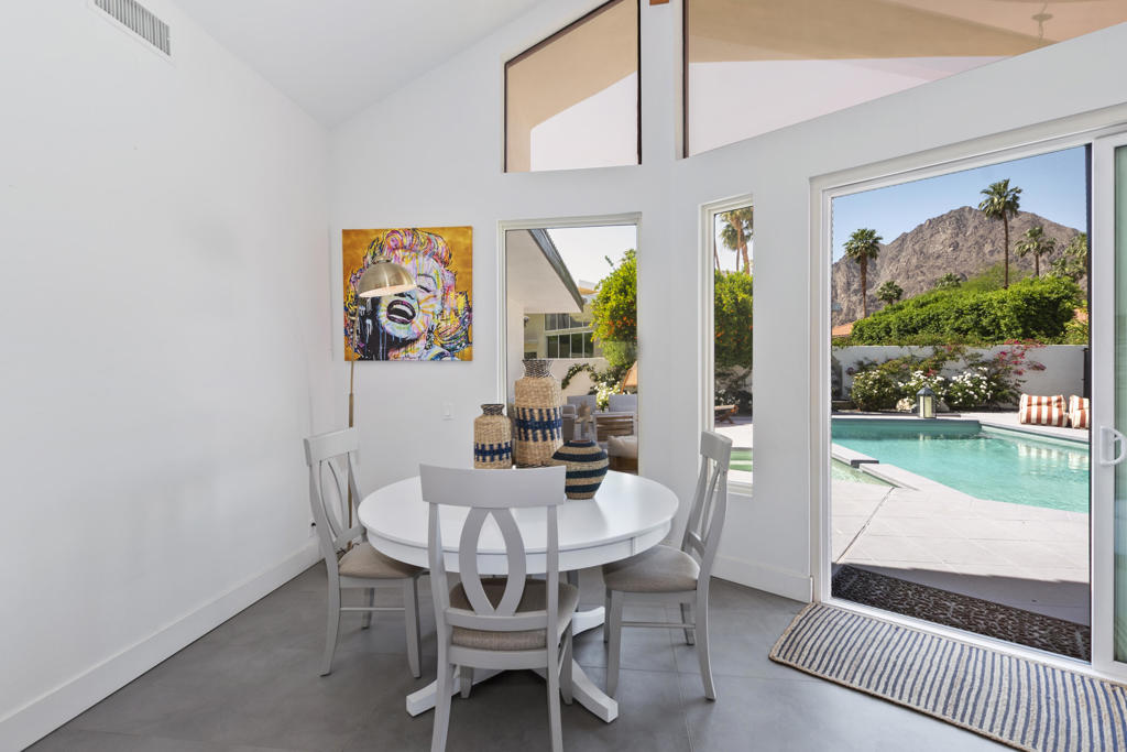 49155 Avenida Fernando