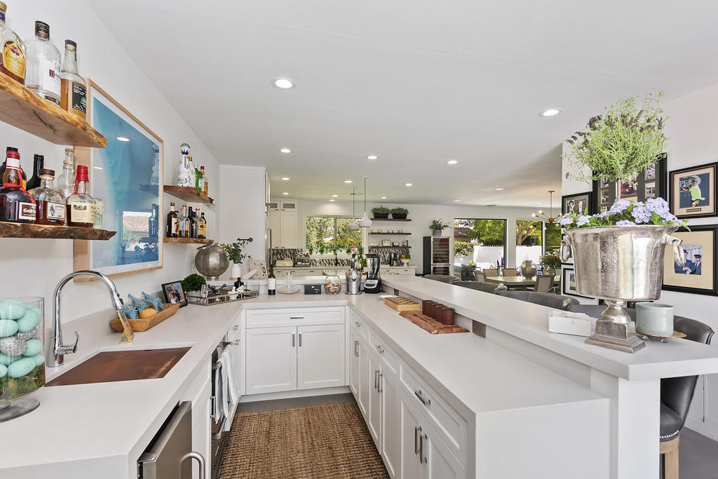 49155 Avenida Fernando