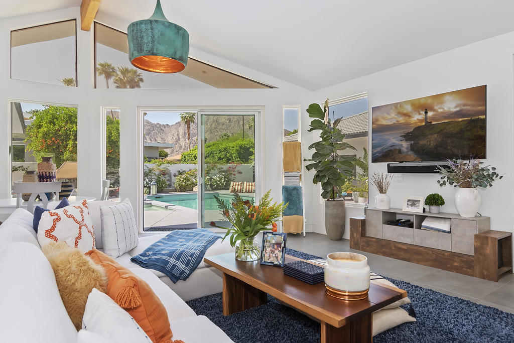 49155 Avenida Fernando