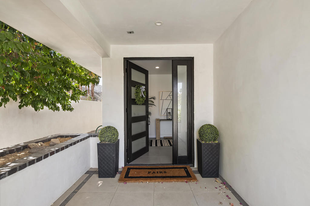 49155 Avenida Fernando
