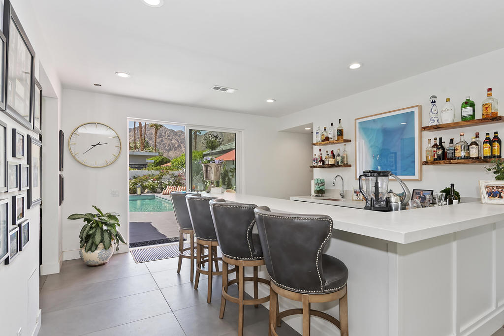 49155 Avenida Fernando