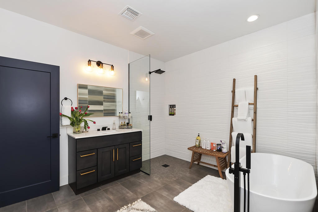 49155 Avenida Fernando