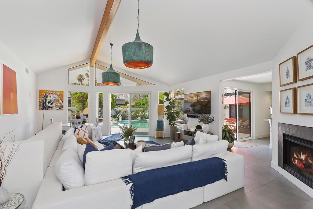 49155 Avenida Fernando