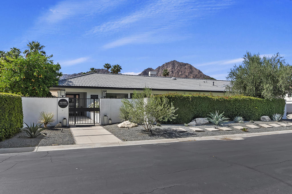 49155 Avenida Fernando