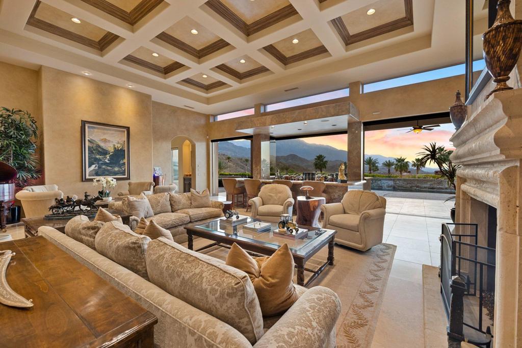 3 Sierra Vista Drive