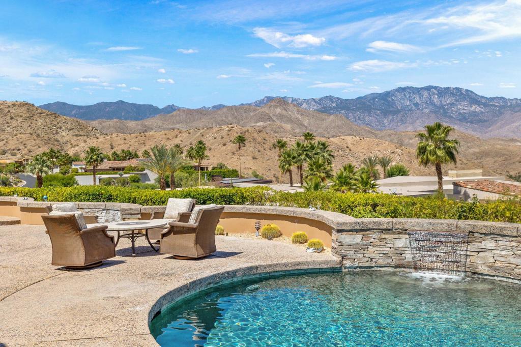 3 Sierra Vista Drive