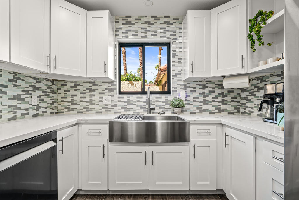 510 Flower Hill Lane