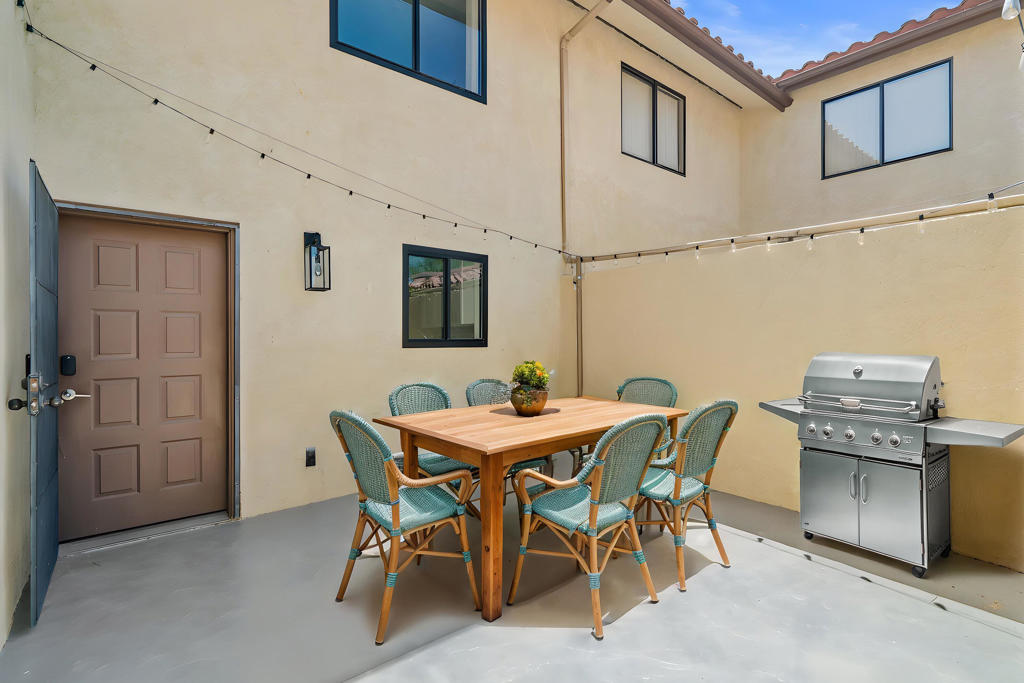 510 Flower Hill Lane