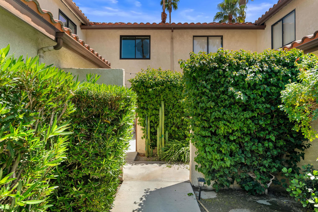 510 Flower Hill Lane