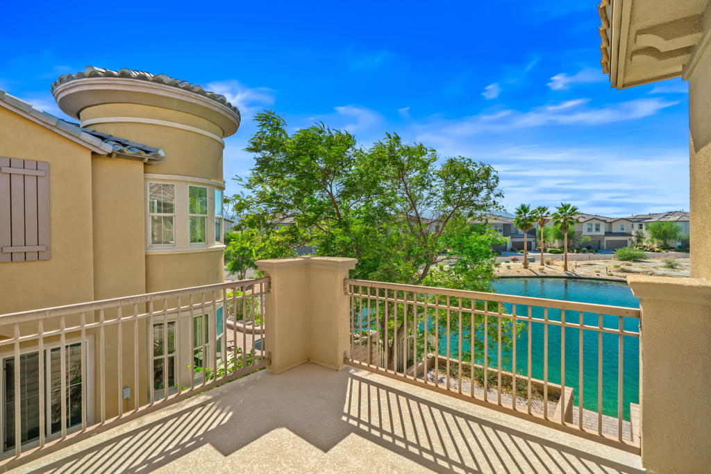 43245 Bacino Court