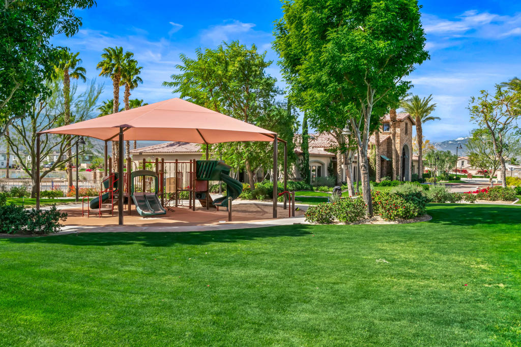 43245 Bacino Court