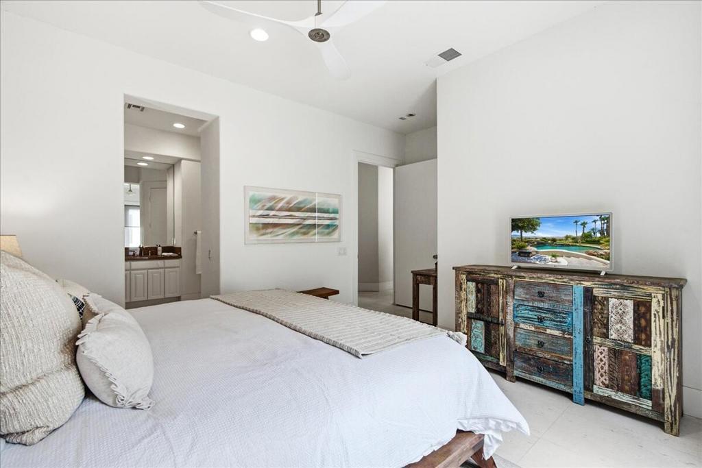 78905 Mission Drive W