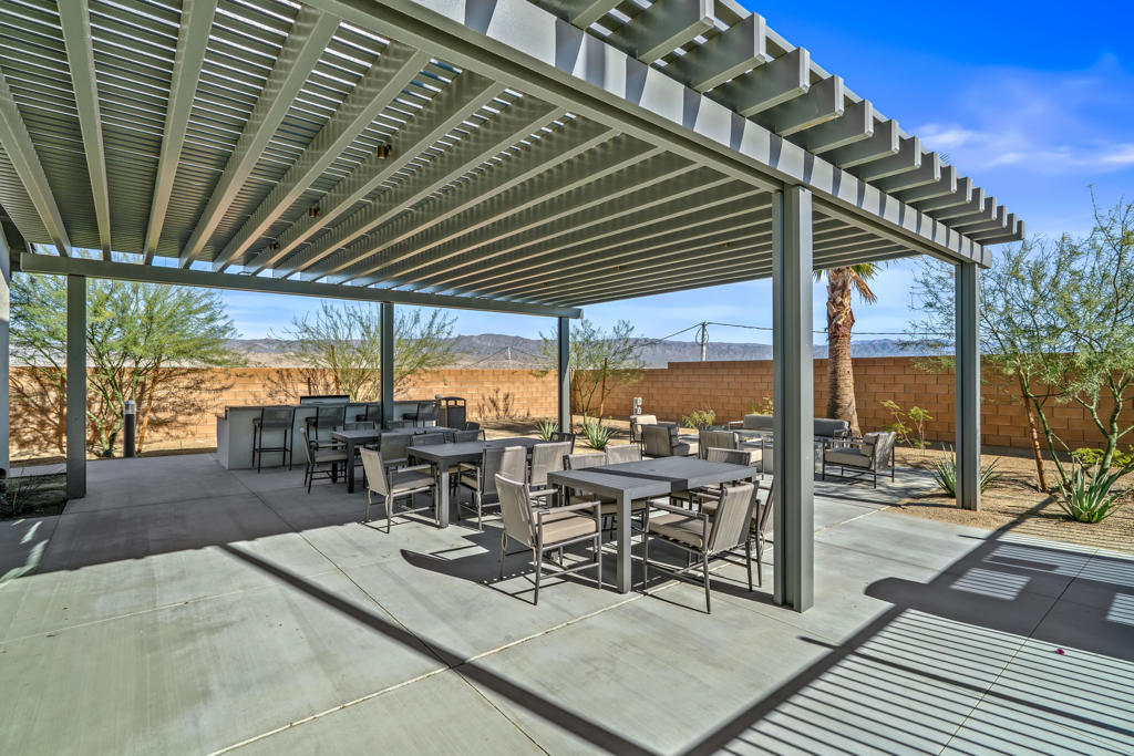 73354 Warhol Lane
