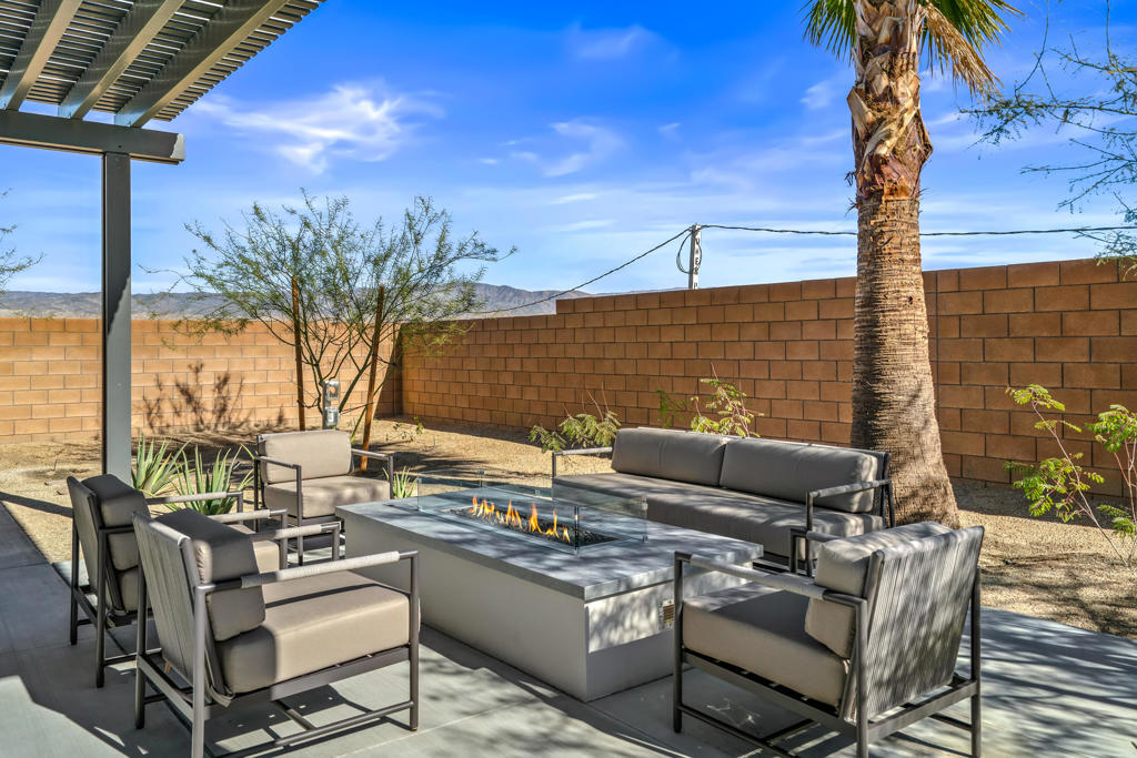 73354 Warhol Lane