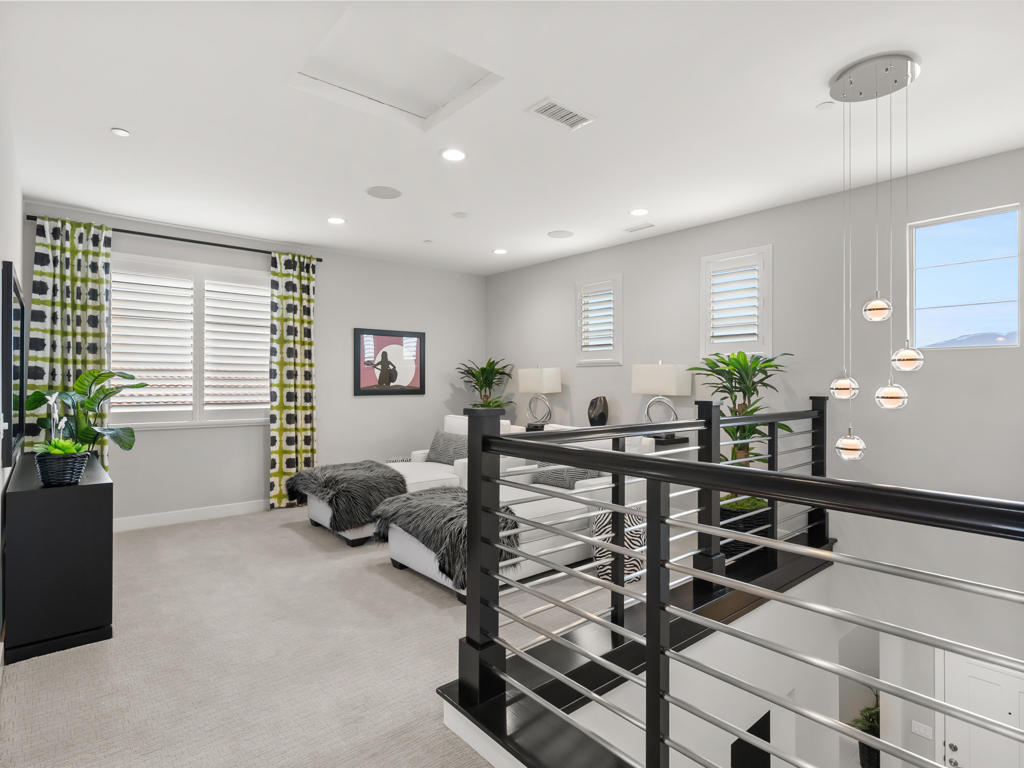 73354 Warhol Lane