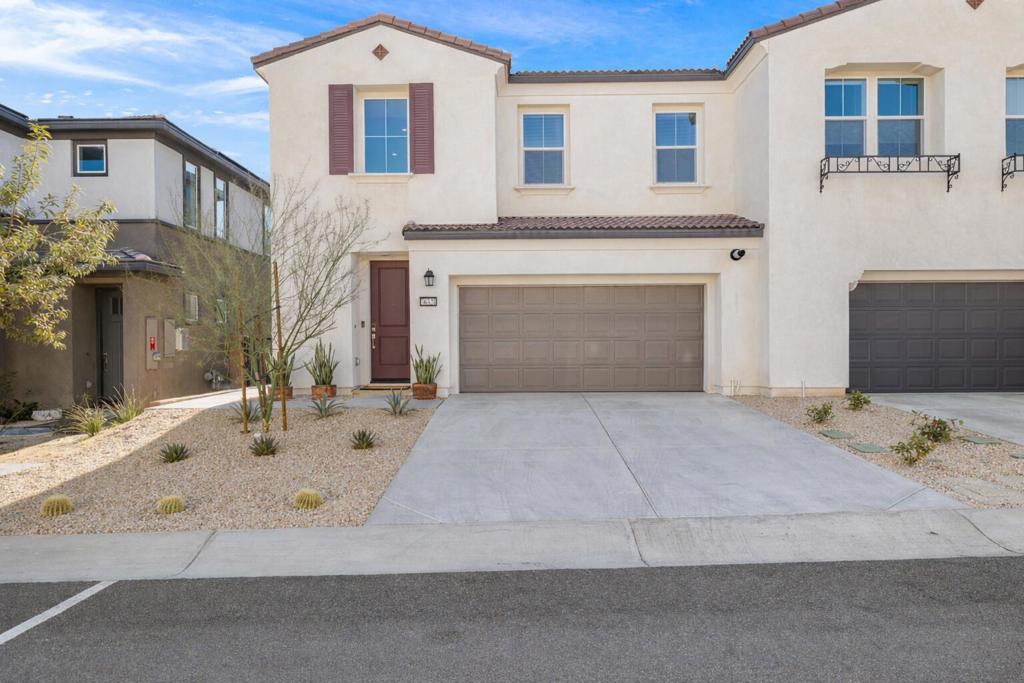 76321 Oxford Lane