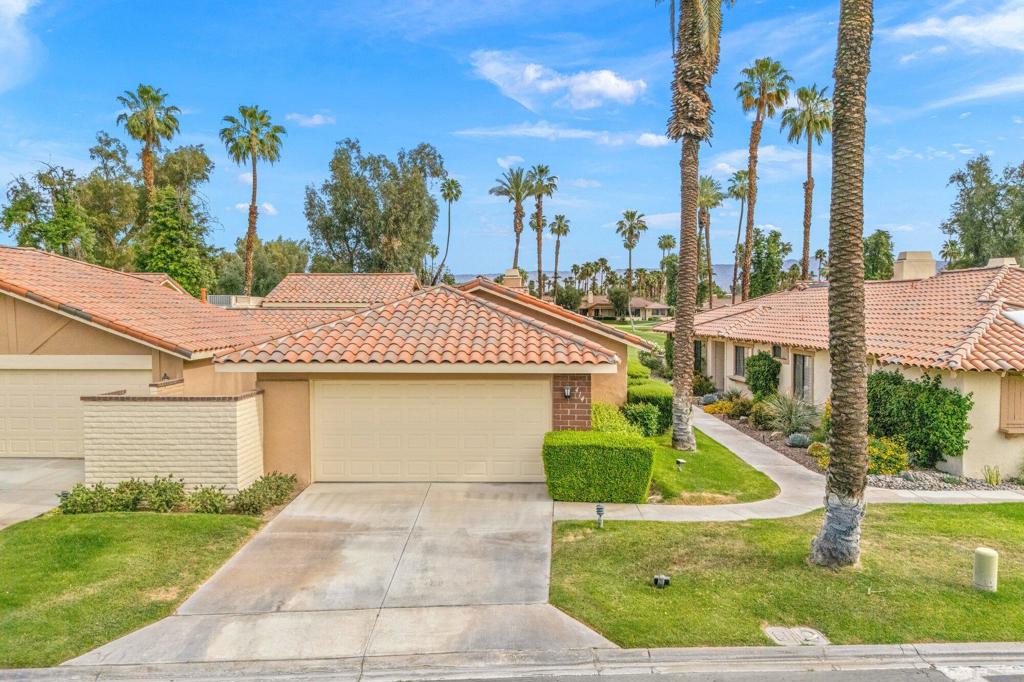 414 S Sierra Madre