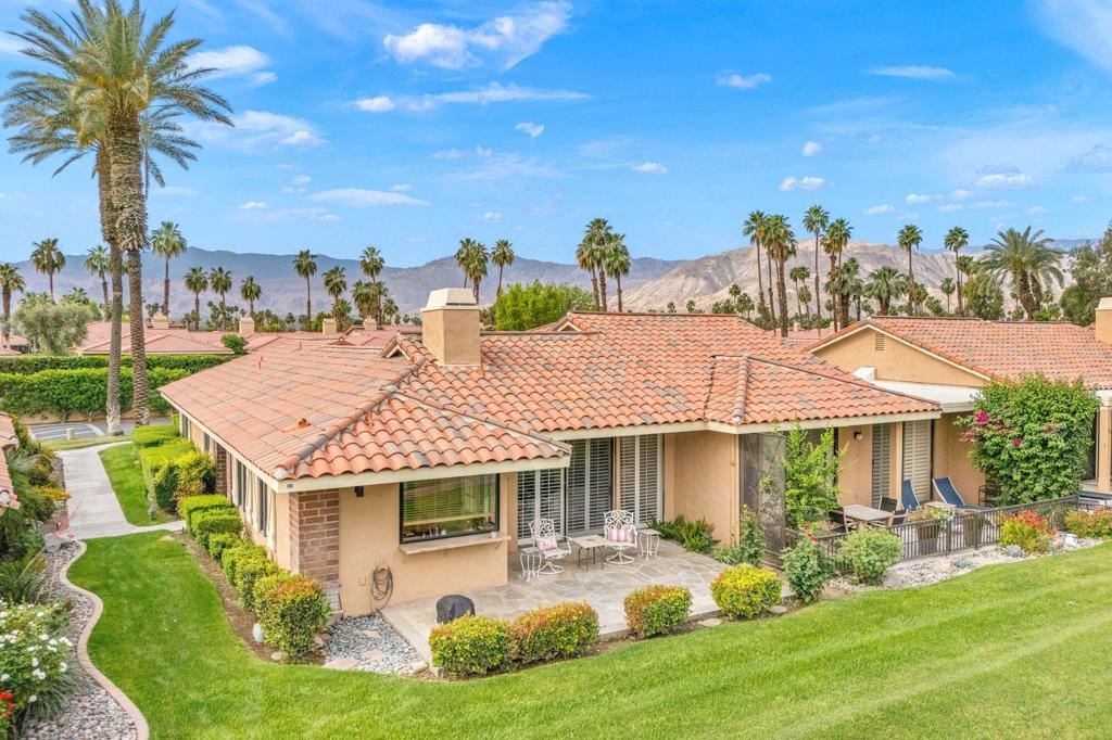 414 S Sierra Madre