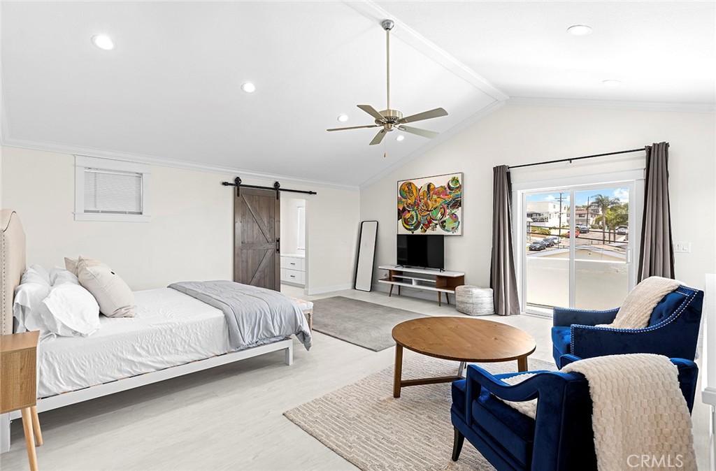 33872 Silver Lantern Street