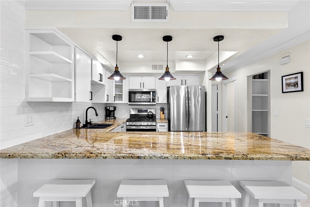 33872 Silver Lantern Street