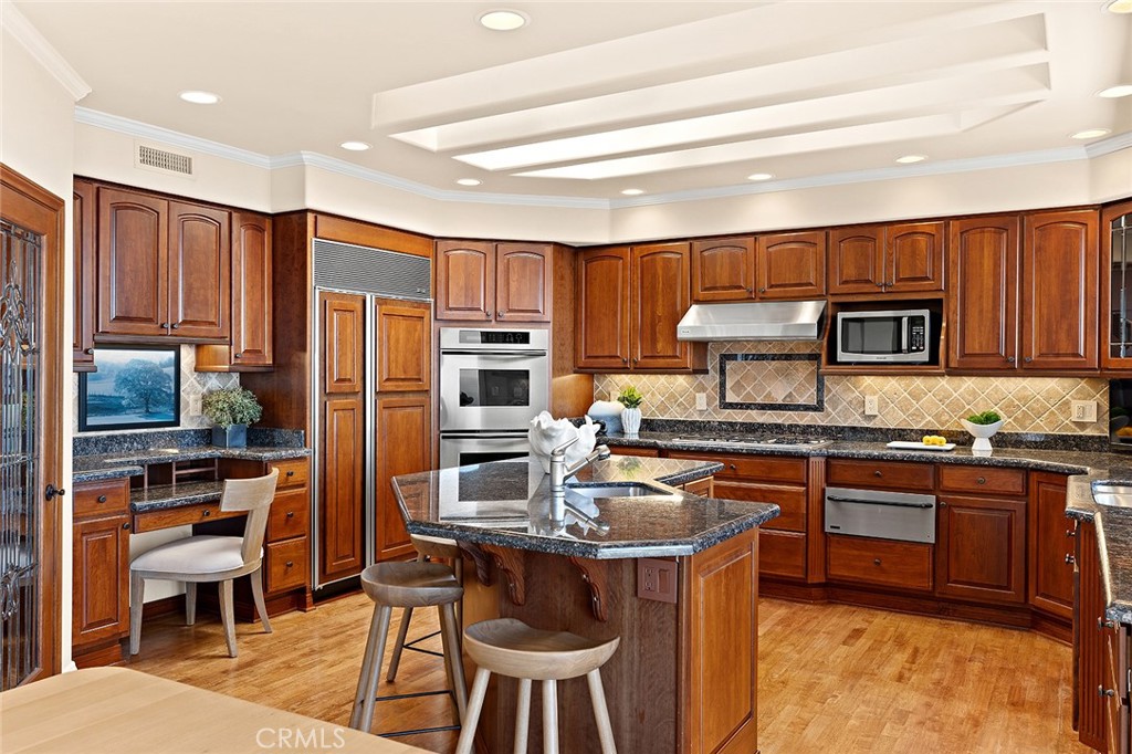 20 N Stonington Road