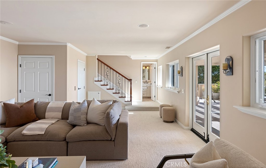 20 N Stonington Road