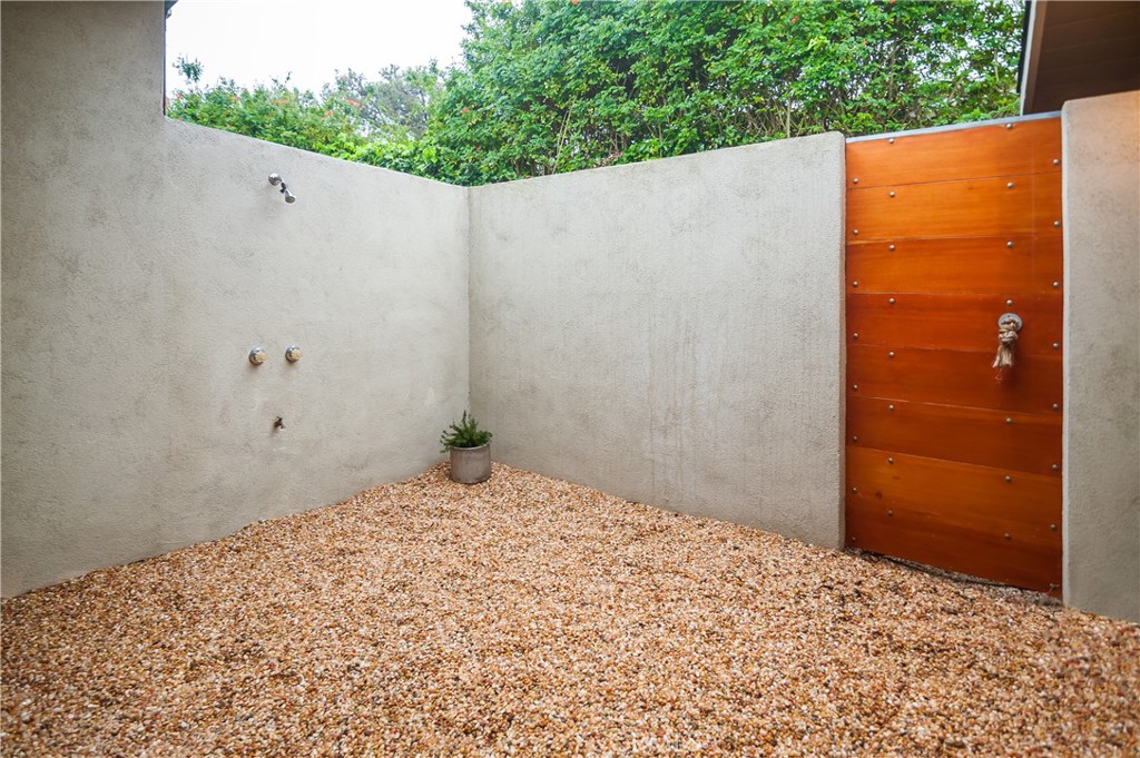 2930 Alta Laguna Boulevard