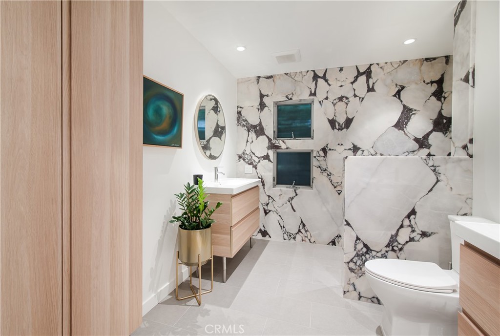 2930 Alta Laguna Boulevard