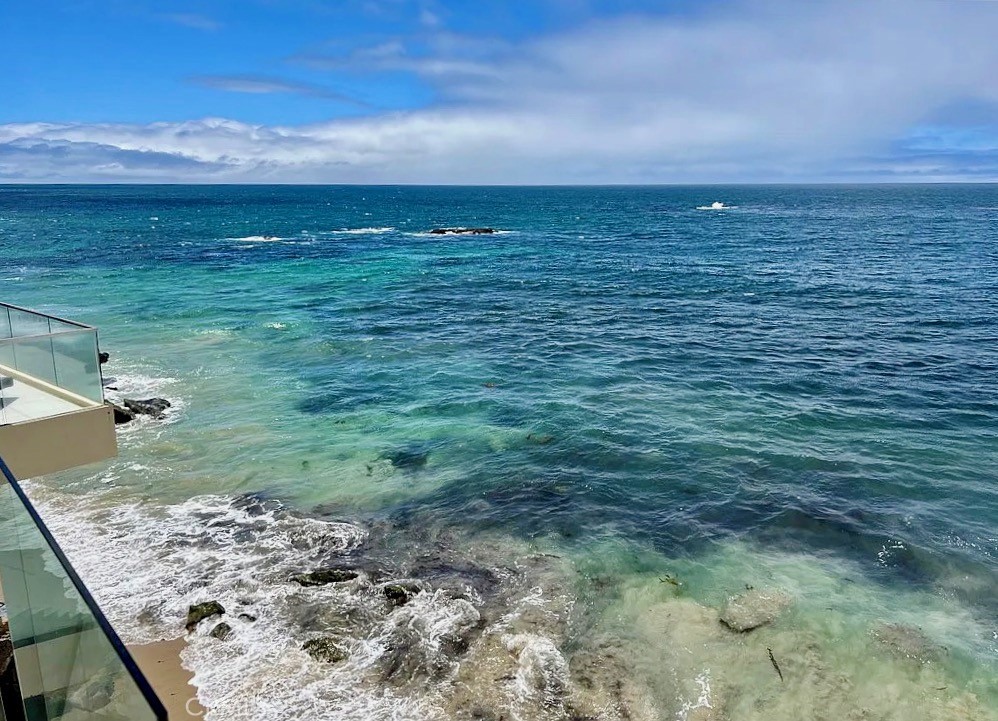 1261 Ocean Front