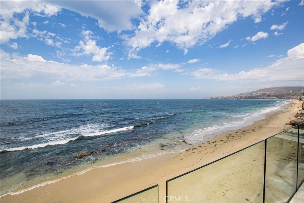 1261 Ocean Front