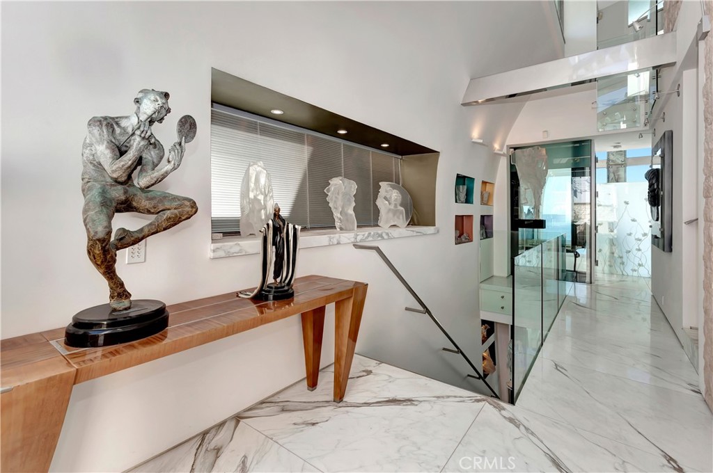 1261 Ocean Front