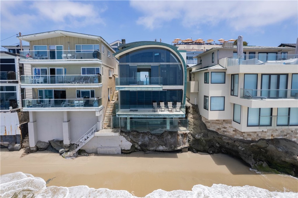 1261 Ocean Front