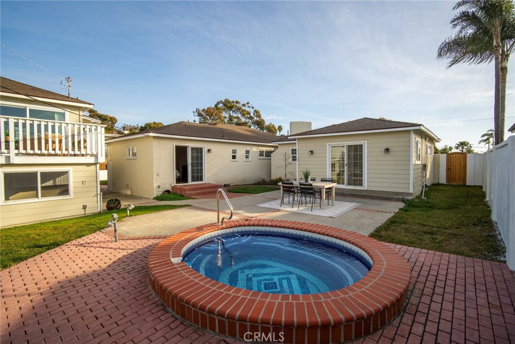 1202 N Avenida De La Estrella