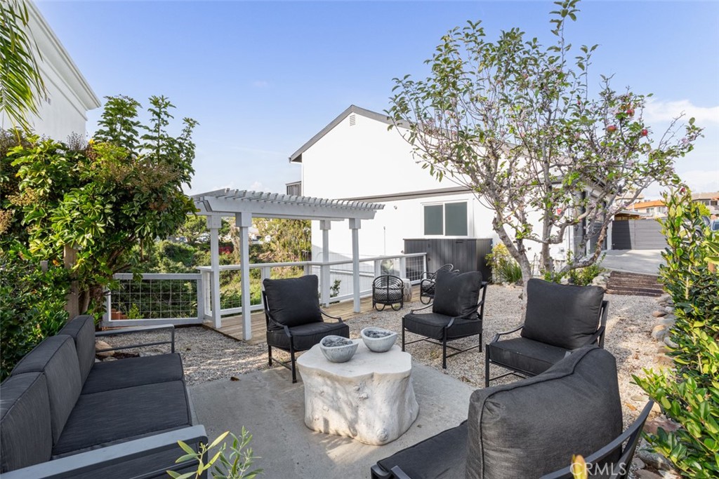 236 Avenida Montalvo