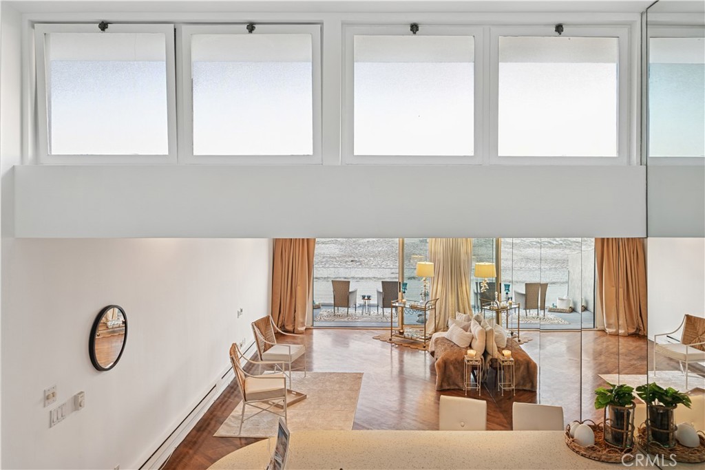 6 Voyage Street 204