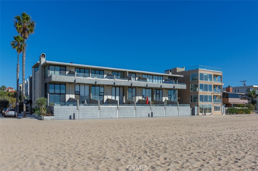 6 Voyage Street 204