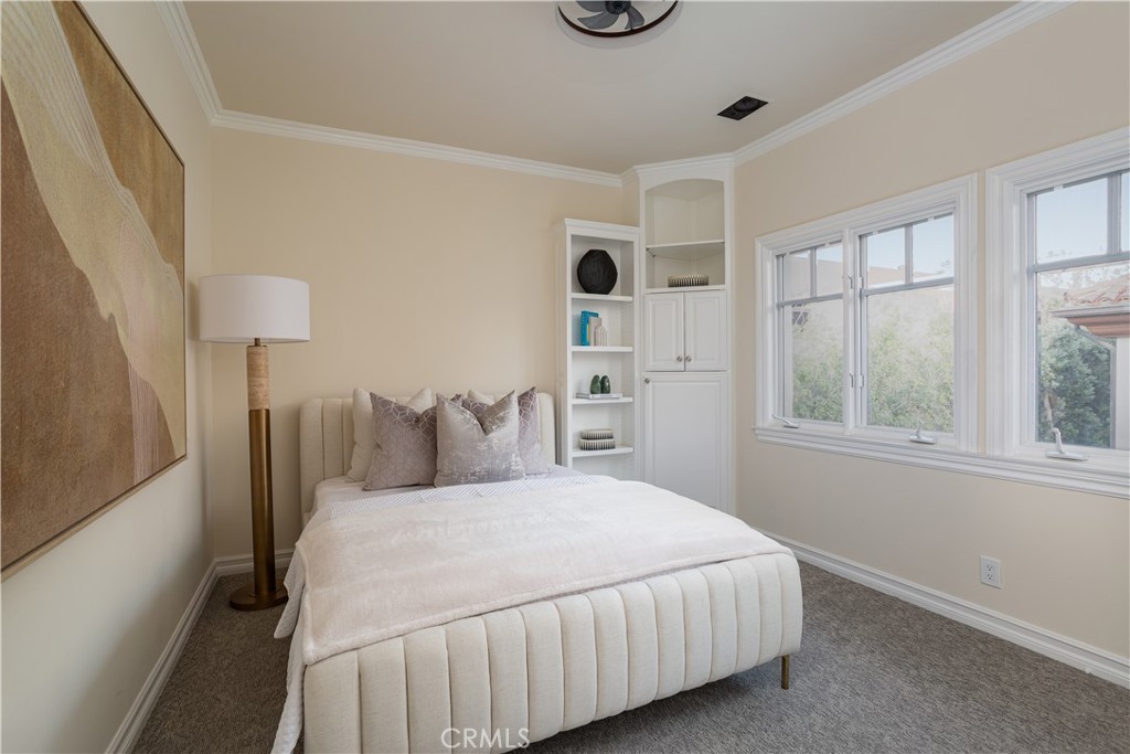 24352 Santa Clara Ave
