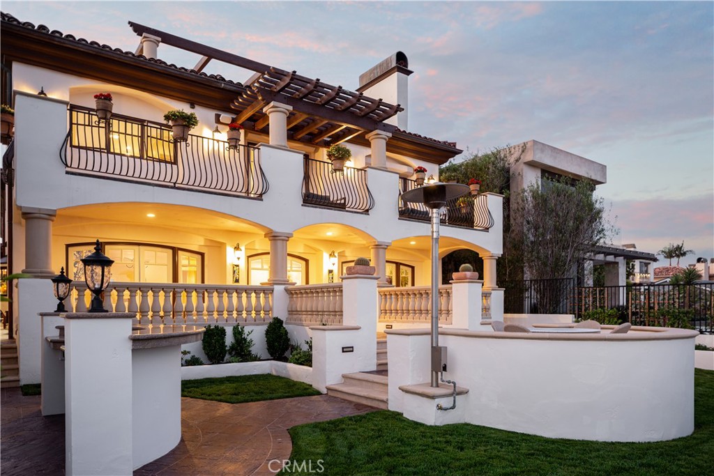 24352 Santa Clara Ave