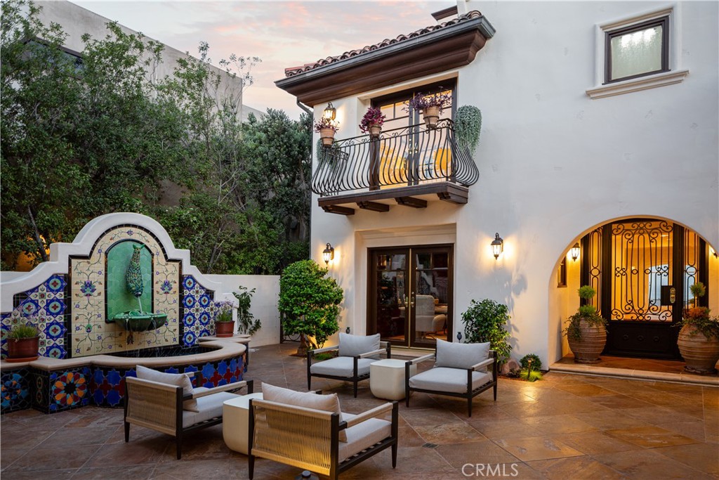 24352 Santa Clara Ave