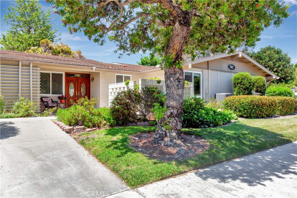 741 Avenida Majorca B