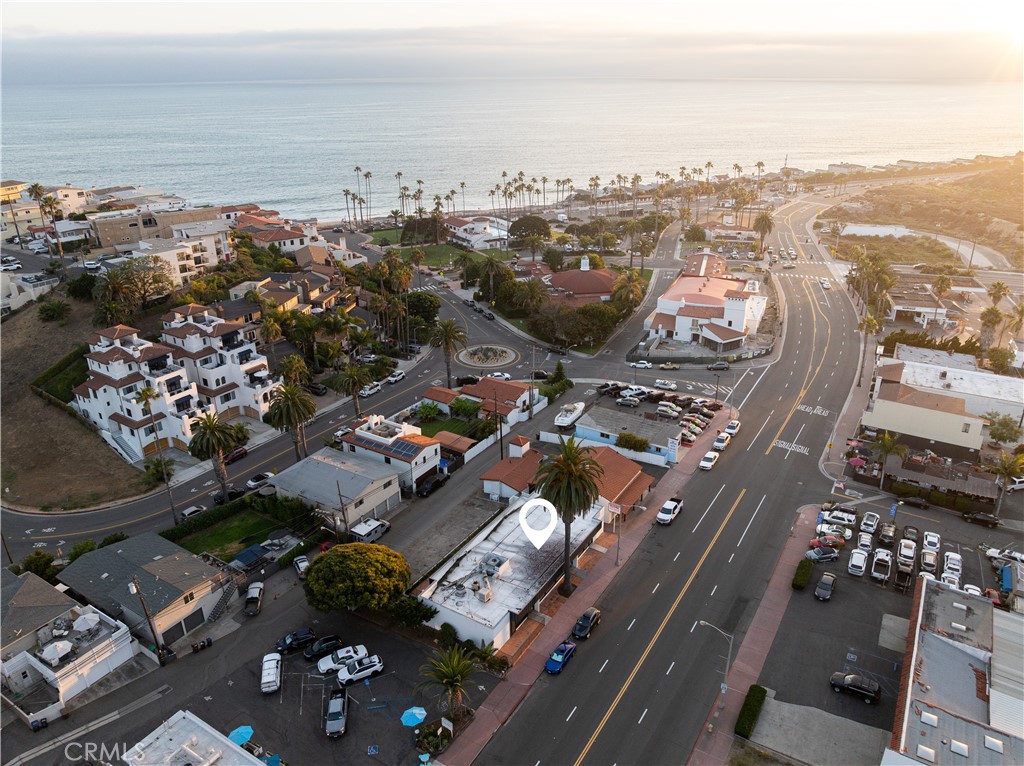 1640 N El Camino Real