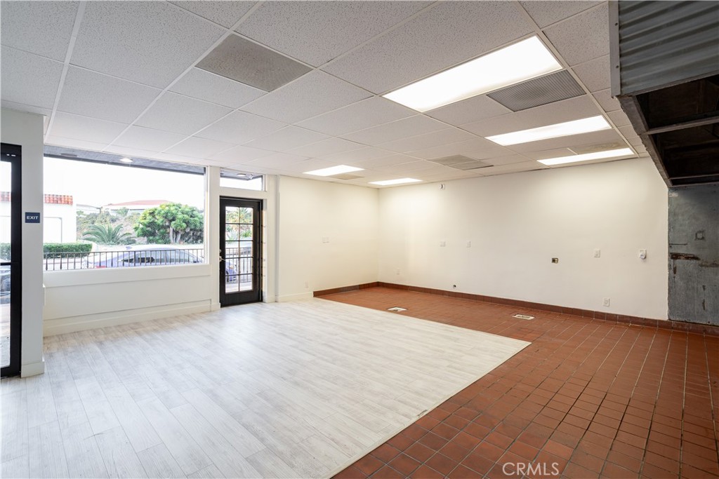 1640 N El Camino Real