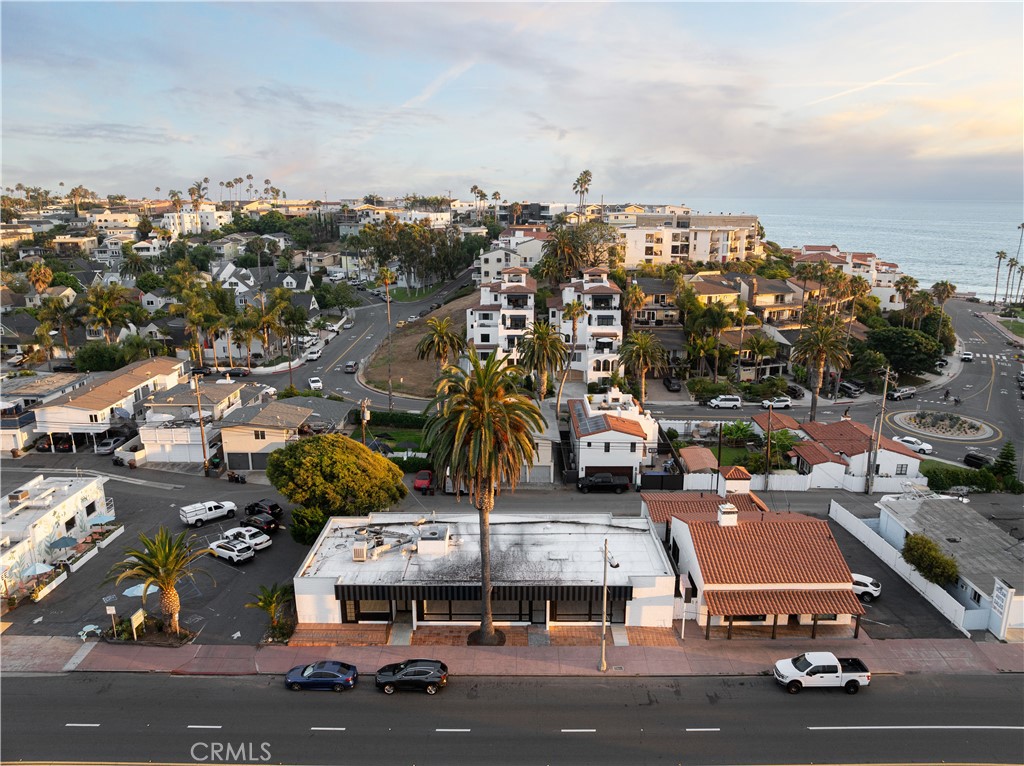 1640 N El Camino Real