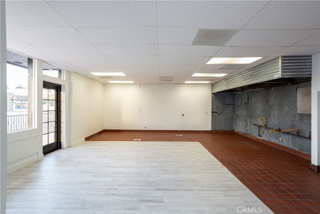 1640 N El Camino Real