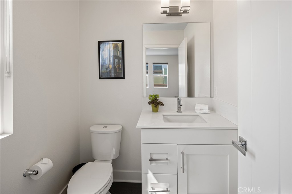 1675 Grand View
